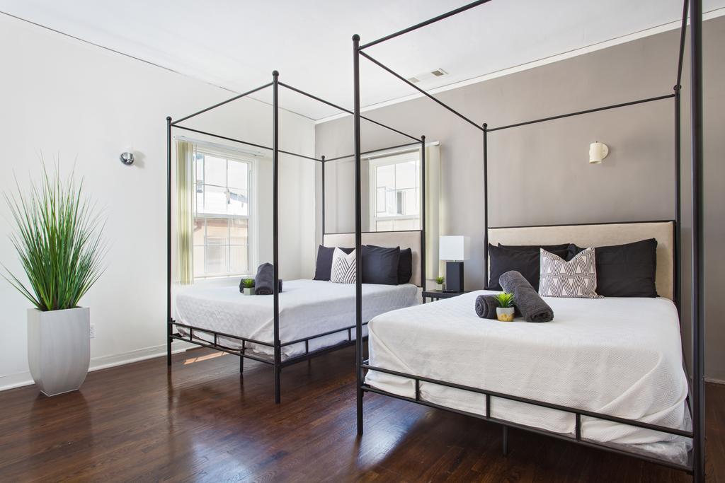 Hollywood Charlie Chaplin Apt *
